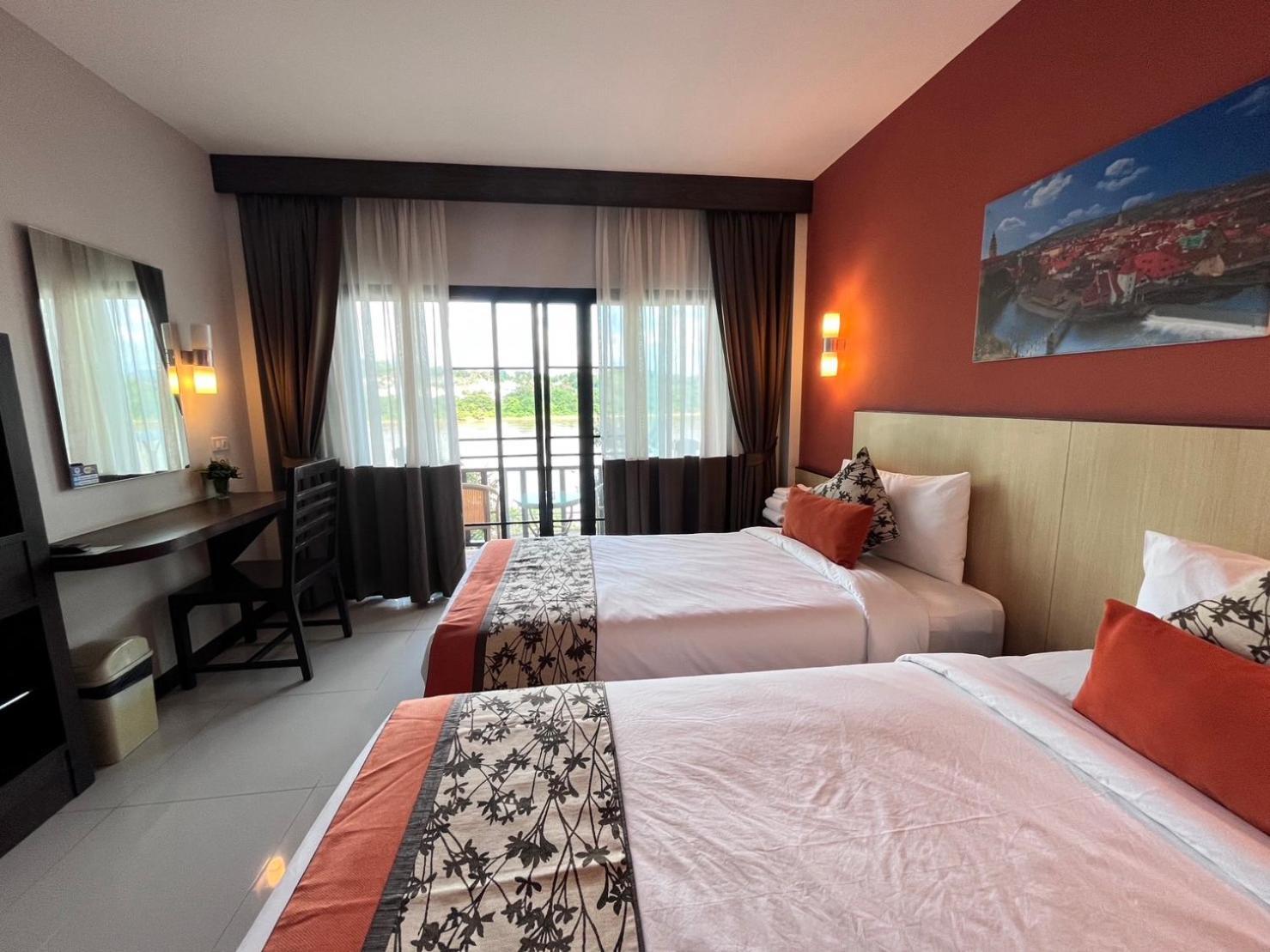 Chiangkhong Teak Garden Riverfront Onsen Hotel- Sha Extra Plus Chiang Khong Exteriör bild